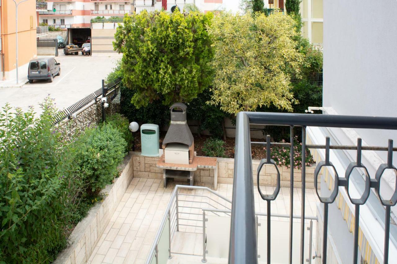 Villa Franca Mini Appartamenti Bisceglie Ngoại thất bức ảnh